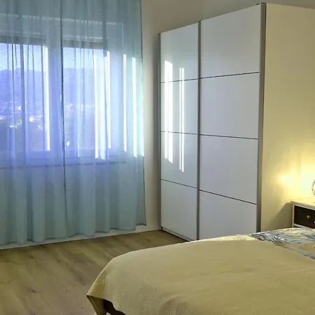 Apartment Karmen Šilo