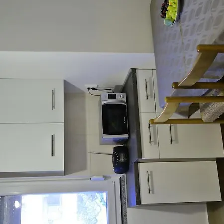 Karmen Apartment *