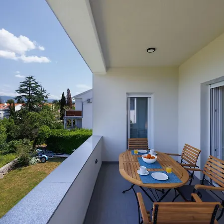 Karmen Apartman *