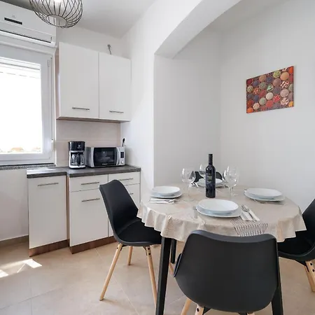 Karmen Apartman